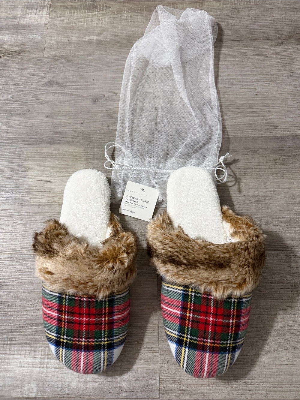NWT Pottery Barn Stewart plaid flannel faux fur slippers 💚❤️
